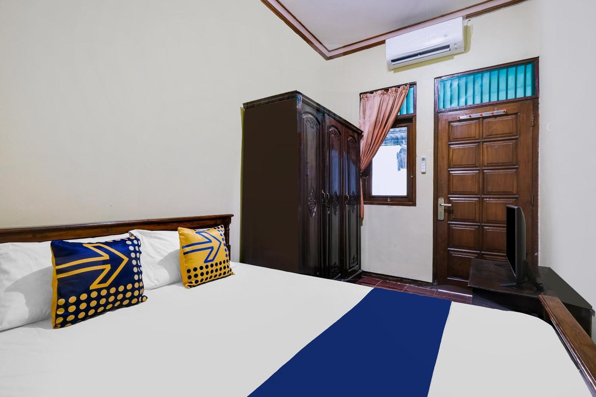 Spot On 92068 Pudja Kesuma Homestay Syariah Yogyakarta Pedes Exterior photo